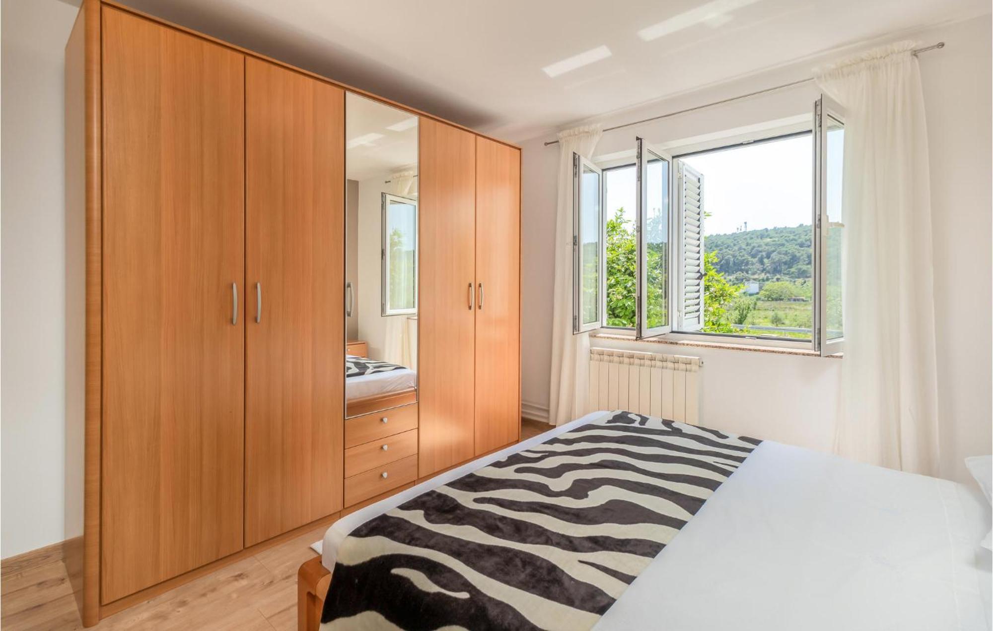 1 Bedroom Awesome Apartment In Kampor Εξωτερικό φωτογραφία