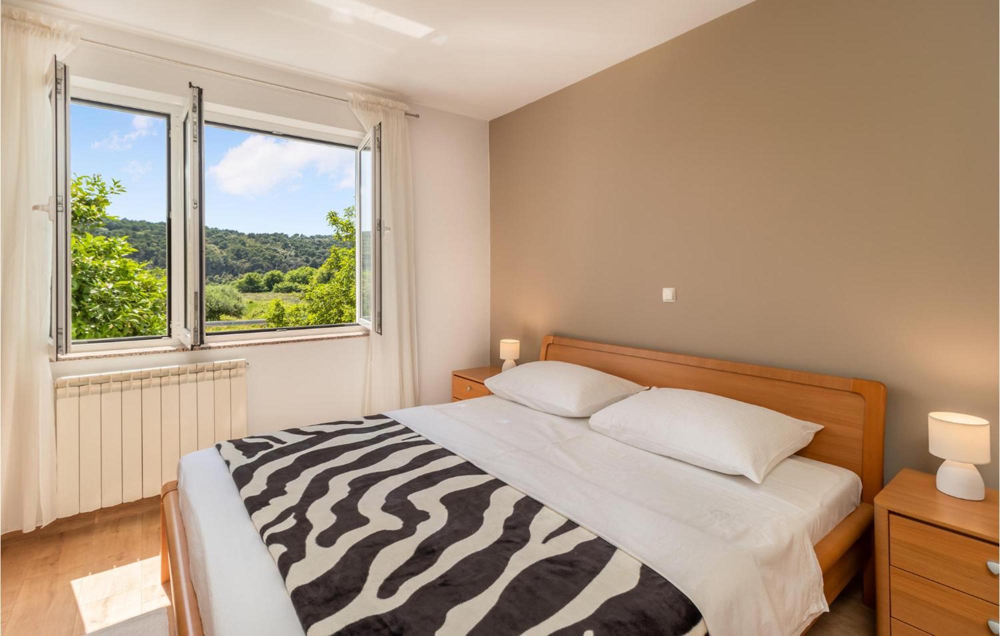 1 Bedroom Awesome Apartment In Kampor Εξωτερικό φωτογραφία