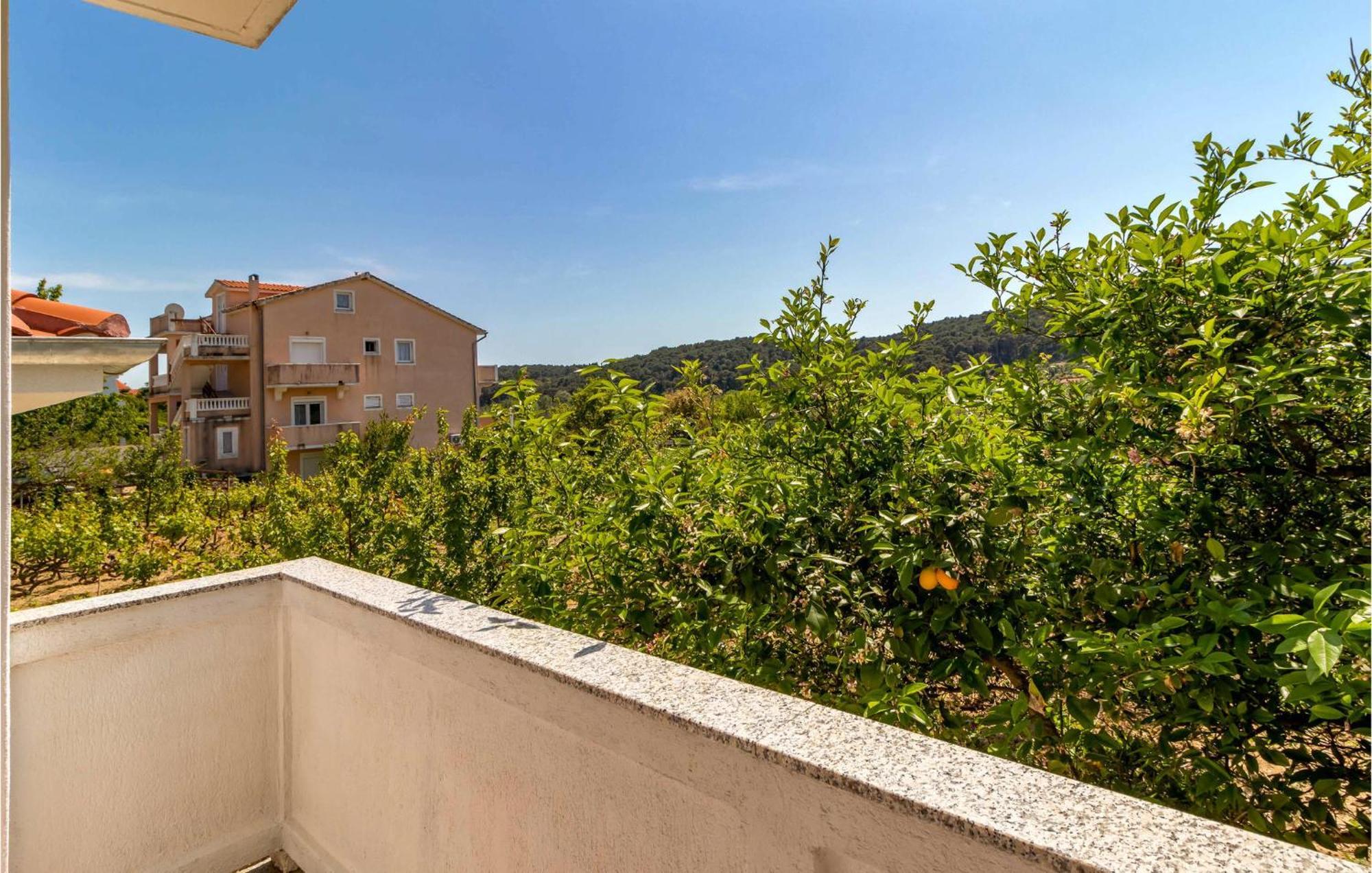 1 Bedroom Awesome Apartment In Kampor Εξωτερικό φωτογραφία